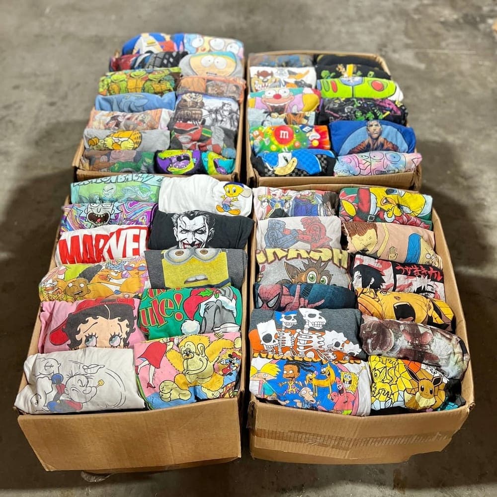 Mixed T-shirts liquidation pallet — 300 pieces, Grade A