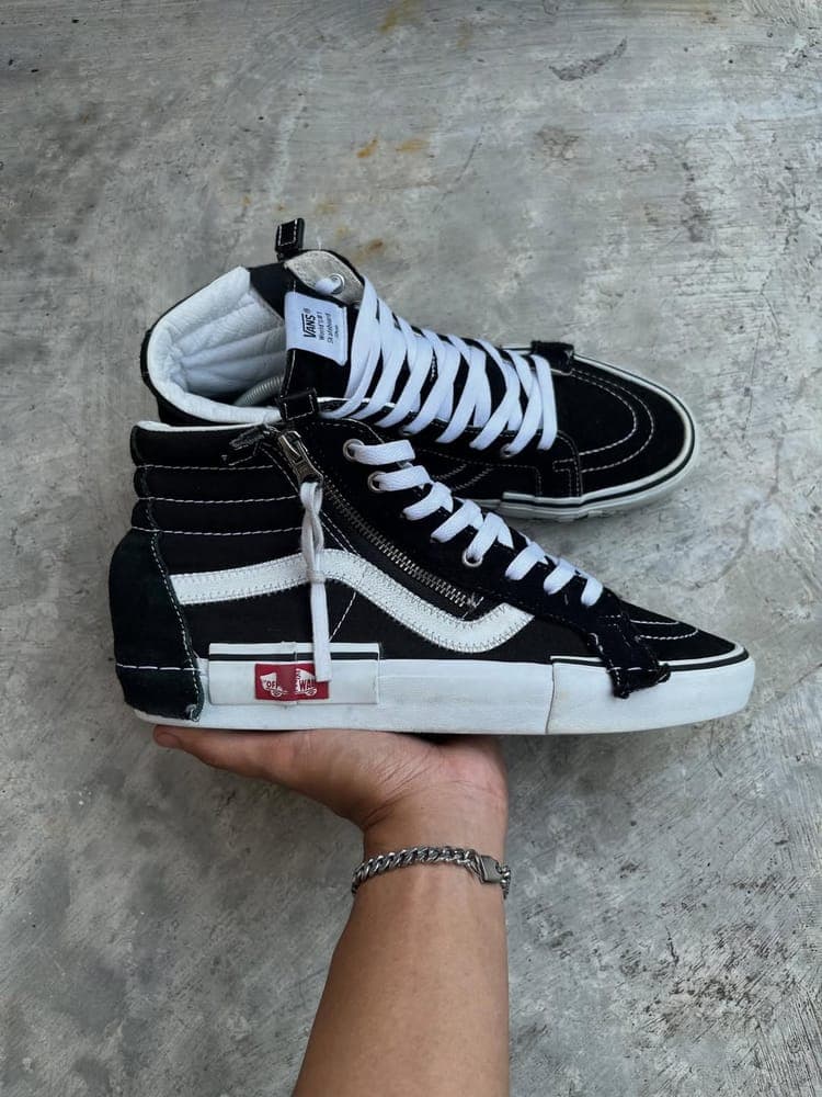 Vans Sneakers liquidation pallet — 100 pairs, Grade A